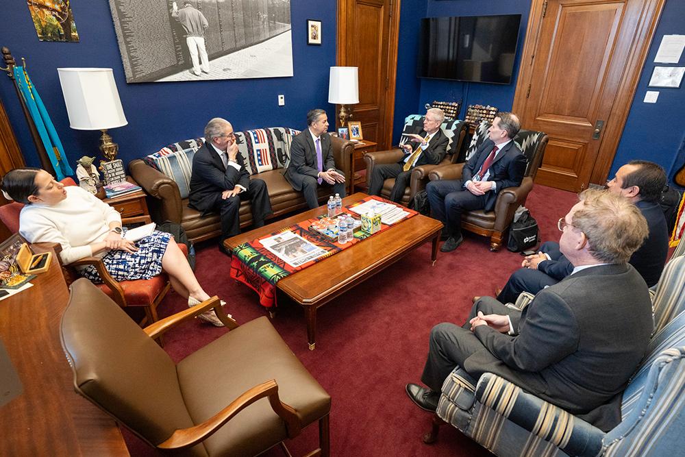Capitol-Hill---Join-Us-4